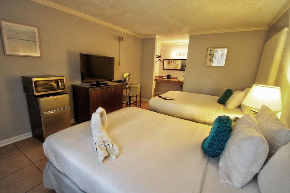 Fort Lauderdale Grand Hotel Traditional Room, 2 Queen Beds 2