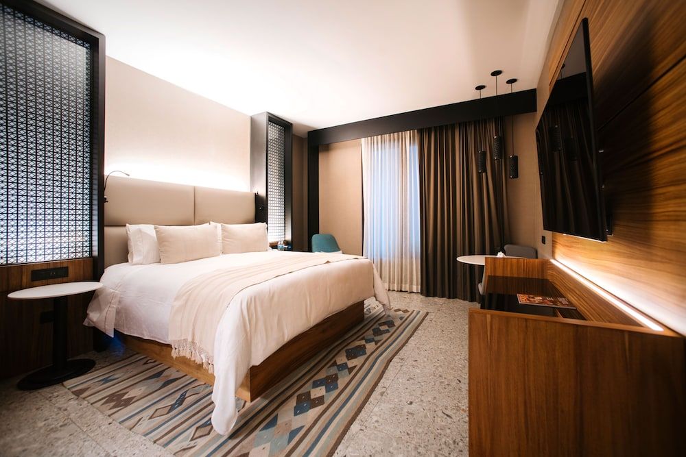 Grand Fiesta Americana Oaxaca Deluxe Room, 1 King Bed