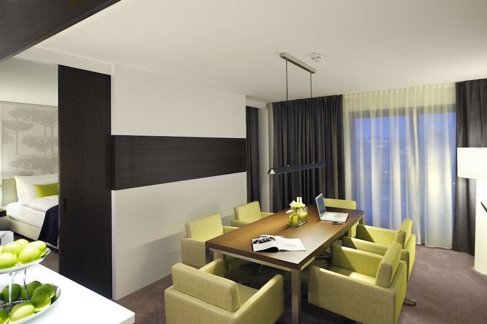 Atlantic Congress Hotel Essen Junior Suite (Living) 4