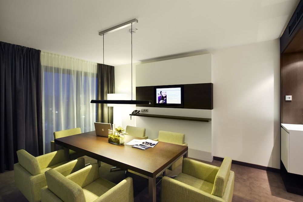 Atlantic Congress Hotel Essen Junior Suite (Living) 8