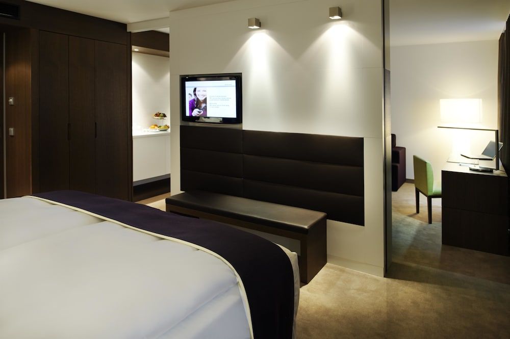 Atlantic Congress Hotel Essen Junior Suite (Living) 3