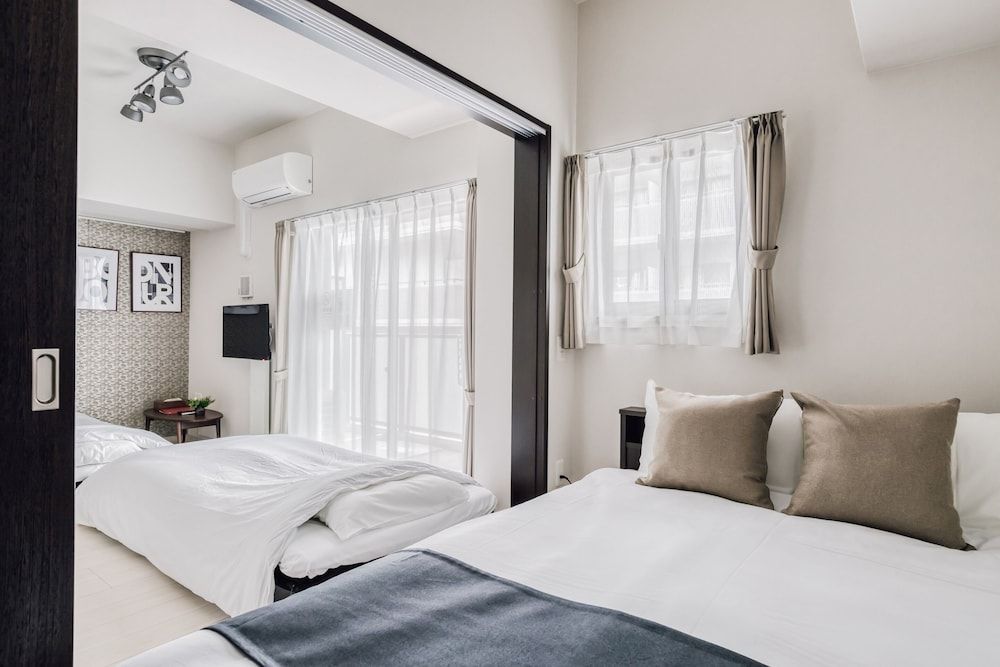 BON Condominium Umeda Superior Double Room 5