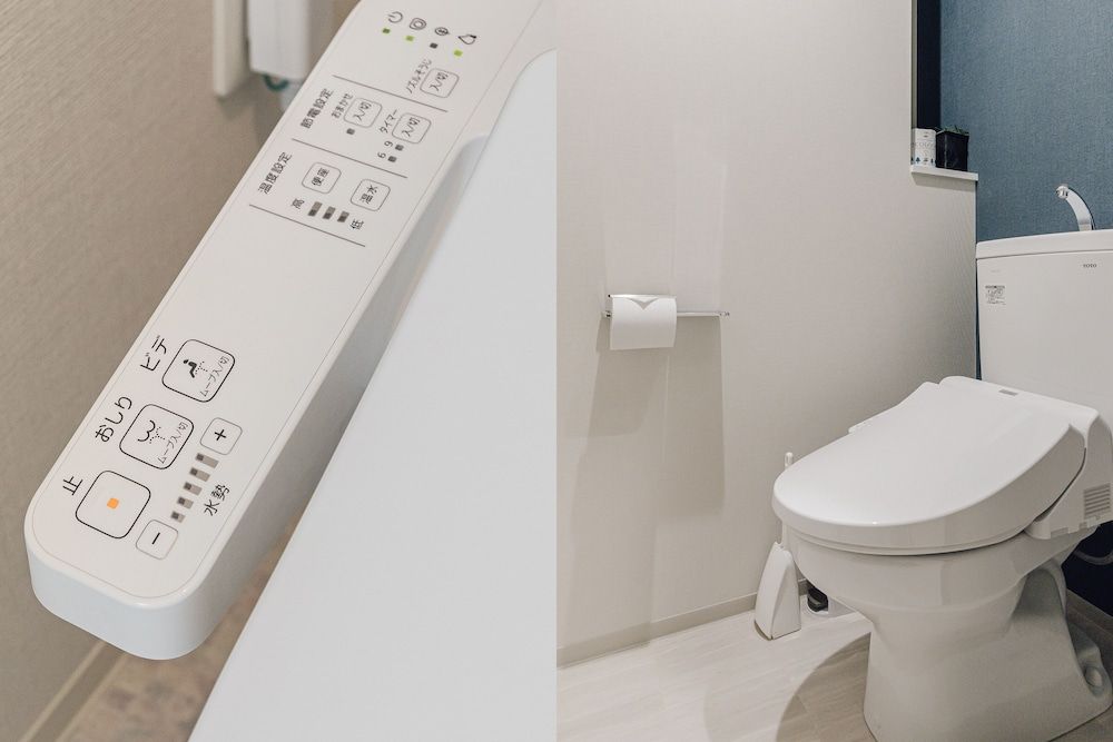 BON Condominium Umeda Superior Double Room 13