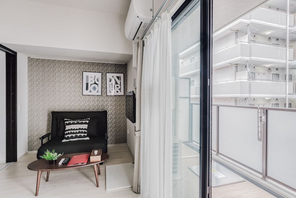 BON Condominium Umeda Superior Double Room 6