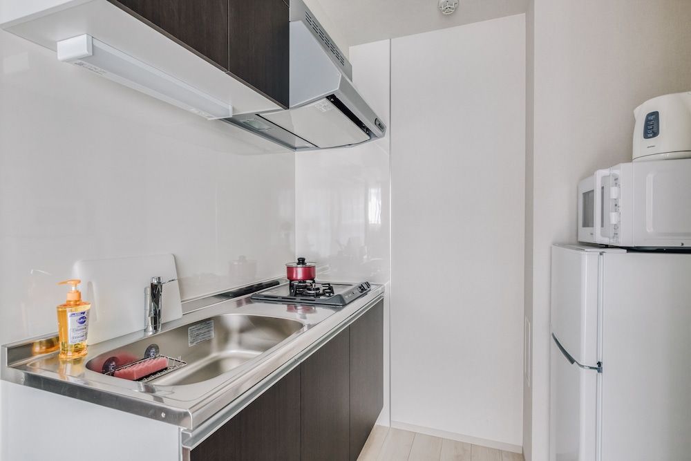 BON Condominium Umeda Superior Double Room 8