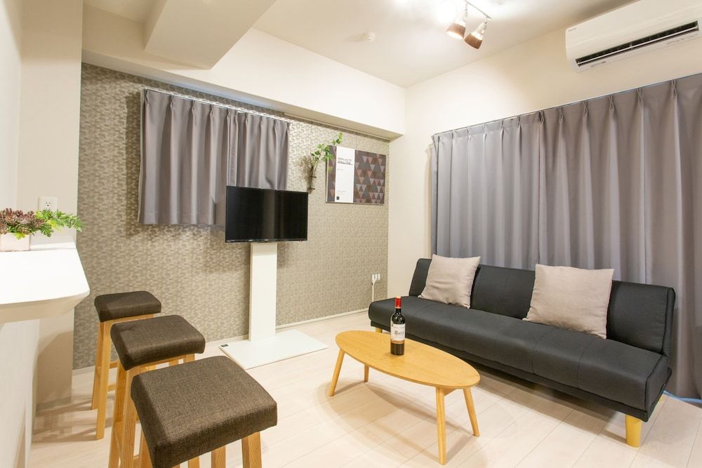 BON Condominium Umeda Deluxe Twin  Room Type B 11