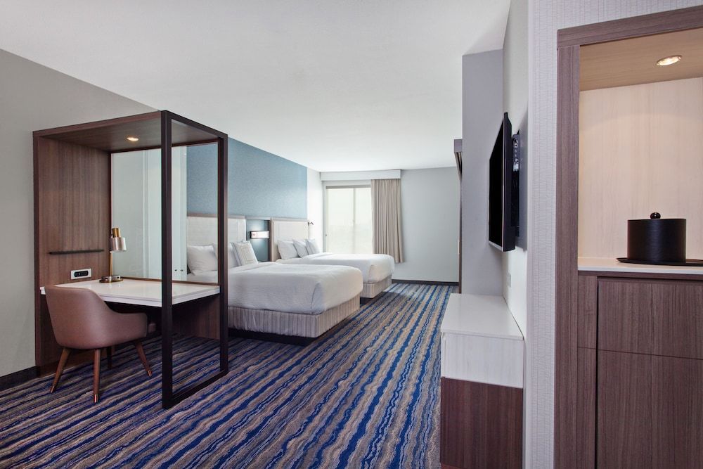 Suite, 2 Queen Beds (2 Queen Beds with Trundle Bed)