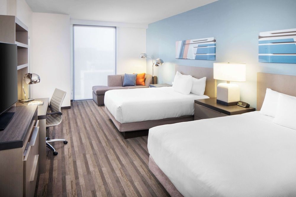 Room, 2 Queen Beds (Den)