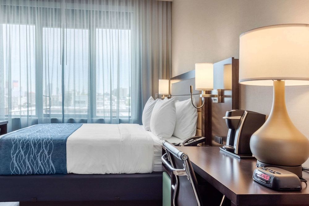 Standard Room, 1 Queen Bed, Non Smoking