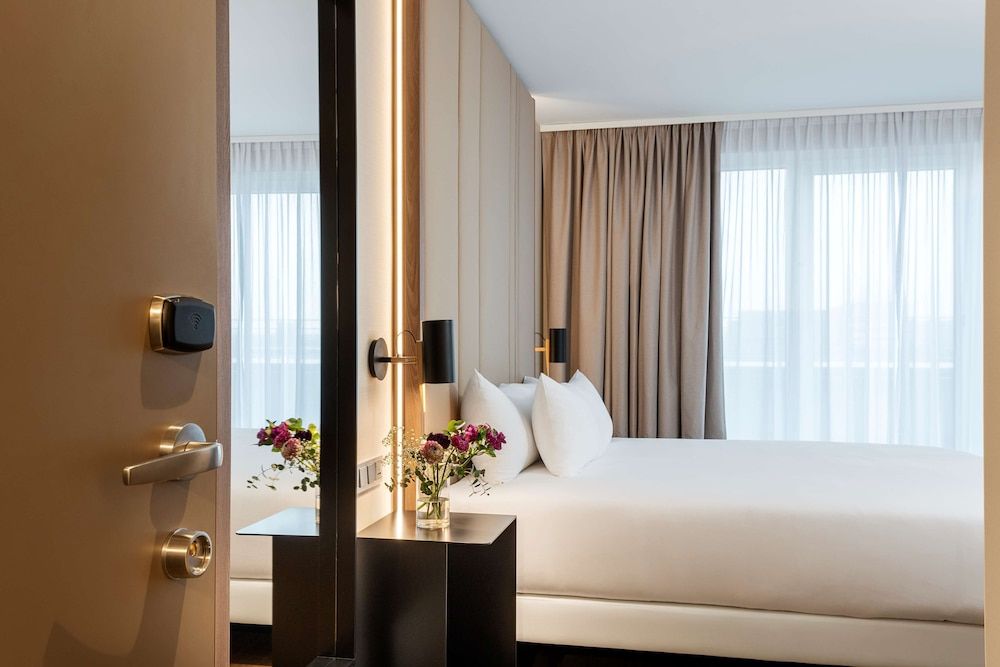 NH Hannover Superior Room 3