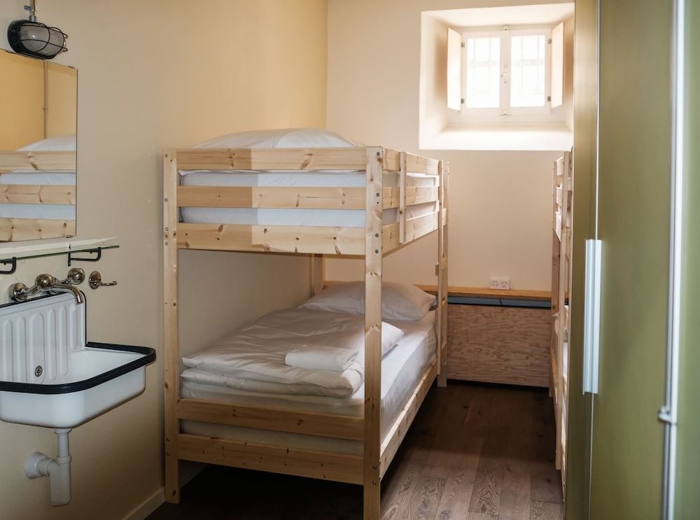 undefined Barabas - Hostel 7