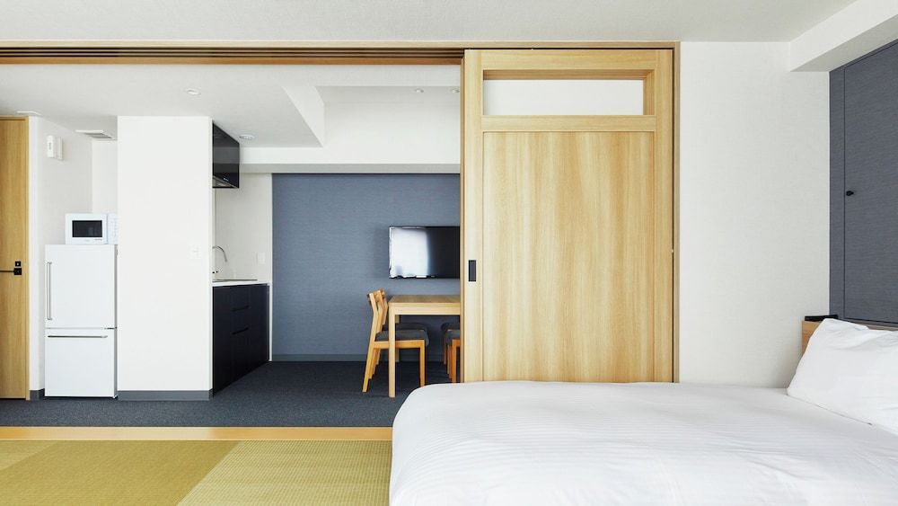 MIMARU Osaka Shinsaibashi West One-Bedroom Japanese Apartment For 5 4