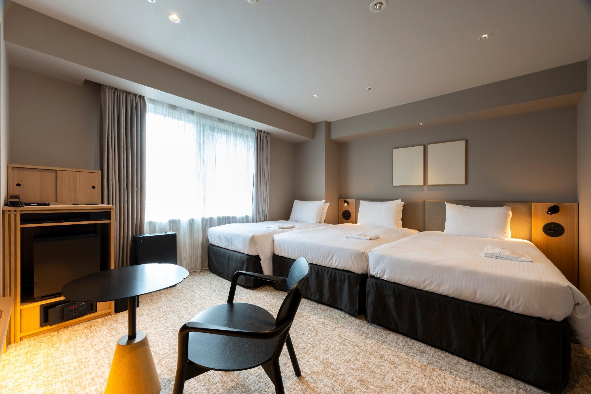 Non-Smoking Precious Twin Room for 3 People Renovated