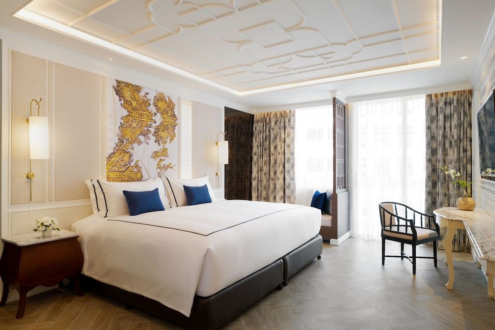 Mövenpick Myth Hotel Patong Phuket Deluxe Room, 1 King Bed, Pool View 4