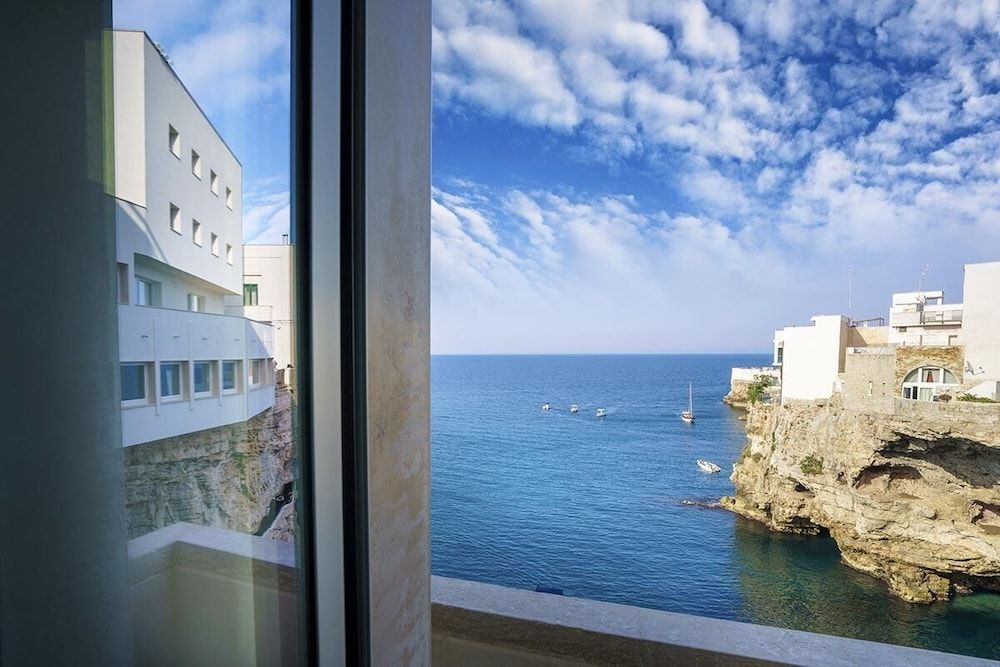 Grotta Palazzese Luxury Studio Suite 5