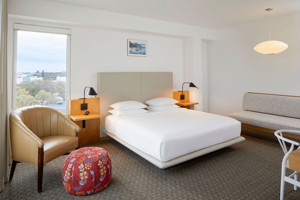 Room, 1 King Bed, Non Smoking