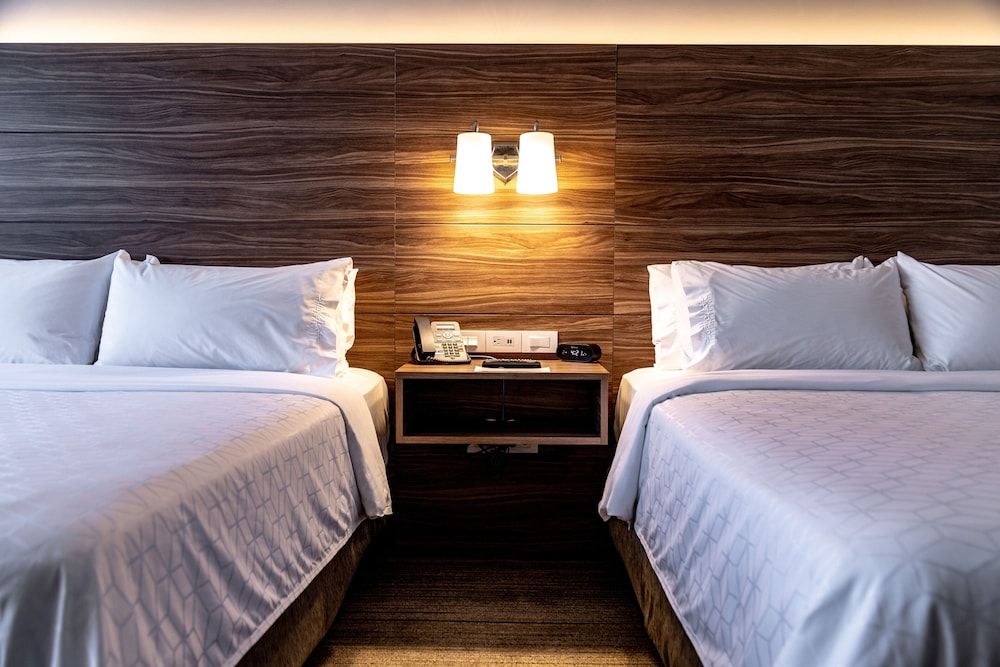 Suite, 2 Queen Beds