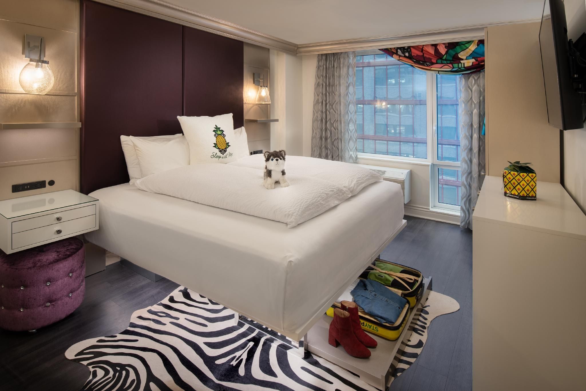 undefined Staypineapple, An Artful Hotel, Midtown 5