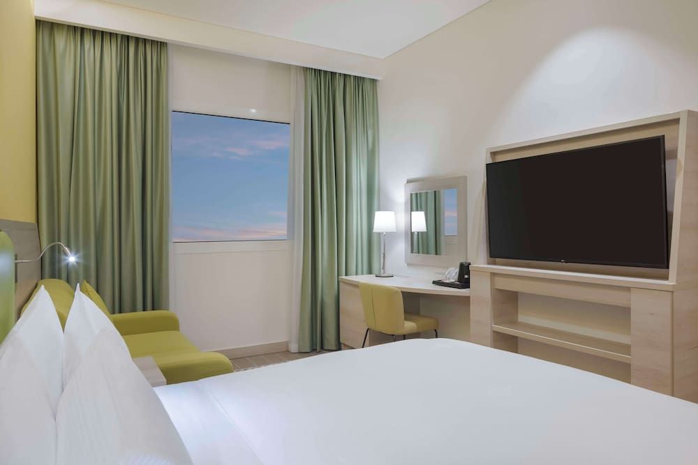 undefined Hampton by Hilton Doha Old Town 6