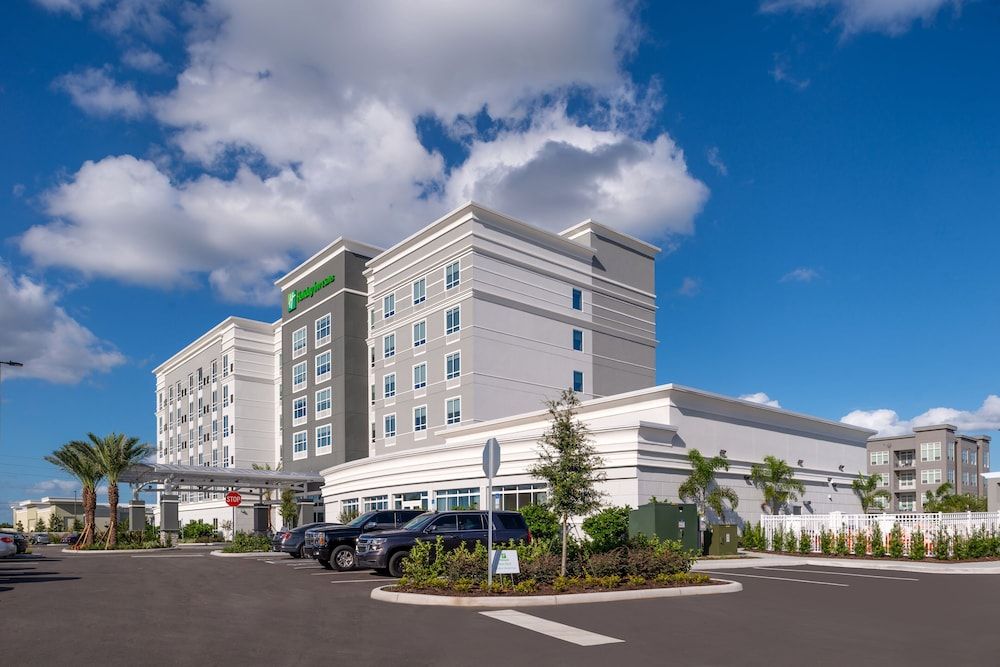 undefined Holiday Inn & Suites Orlando I-Drive Theme Parks by IHG 3