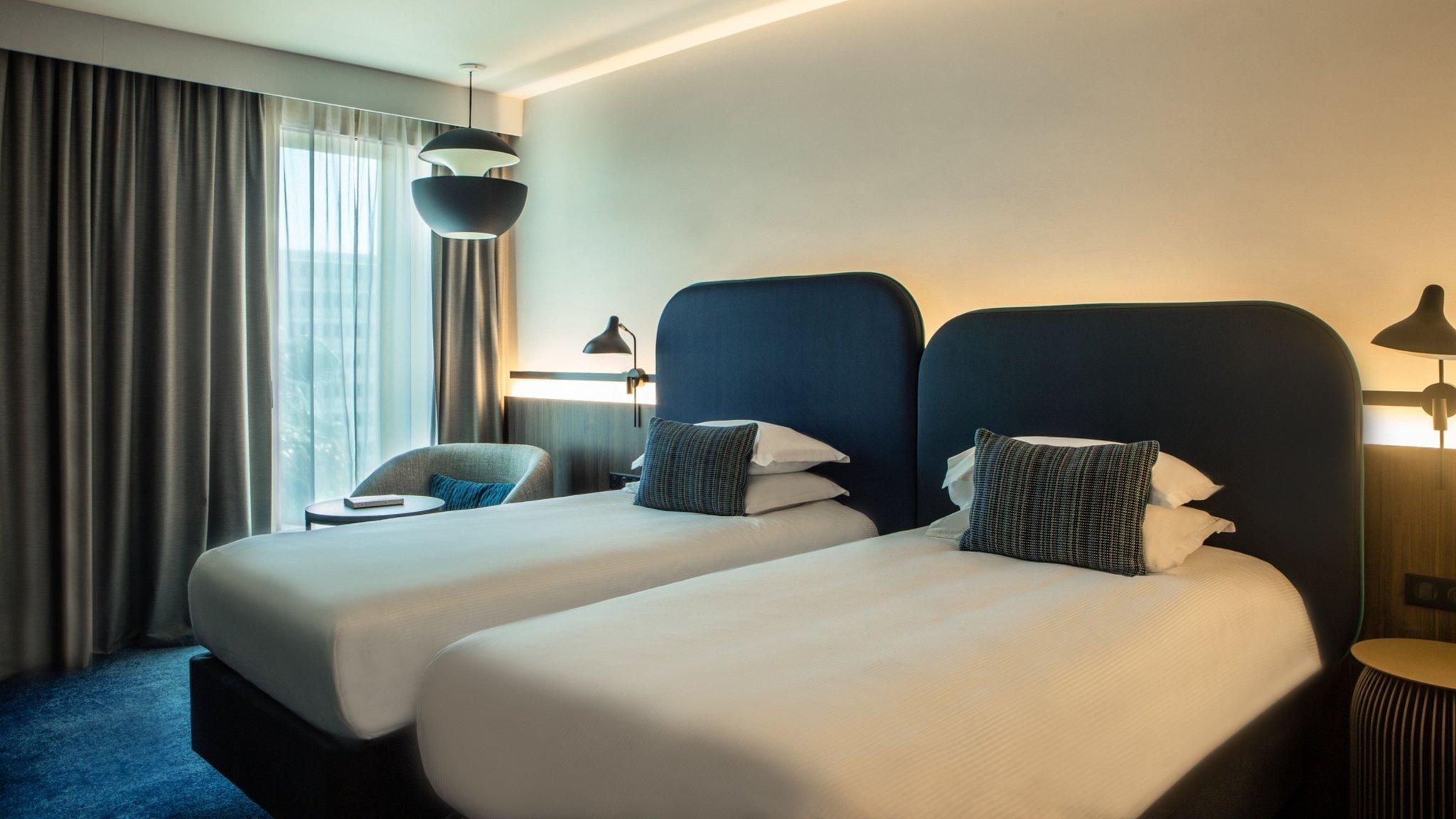 2 Twin Beds Standard