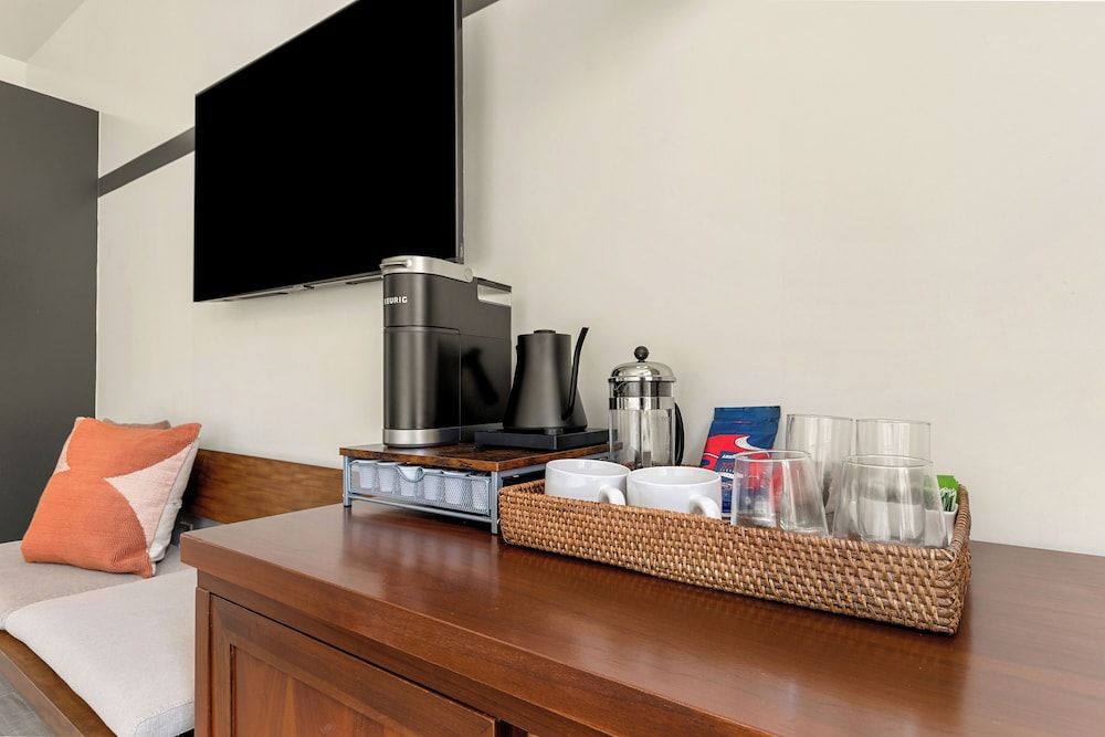 The Daydrift King Suite 7