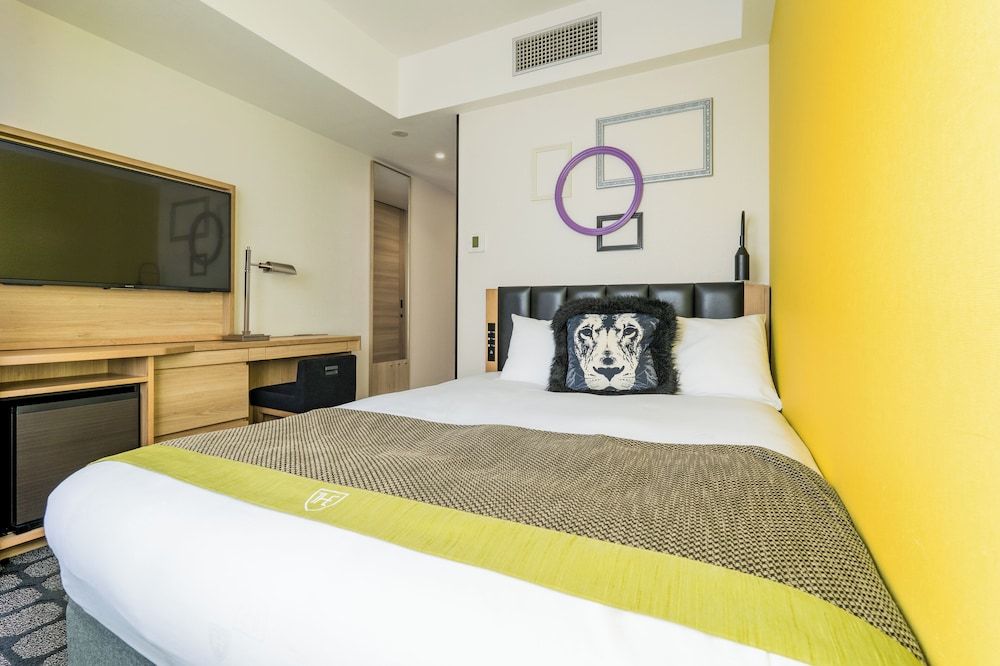 The Royal Park Canvas - Osaka Kitahama Comfort Double Room, Non Smoking, Shower Only 3