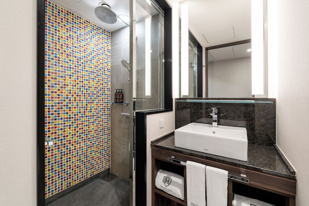 The Royal Park Canvas - Osaka Kitahama Comfort Double Room, Non Smoking, Shower Only 9