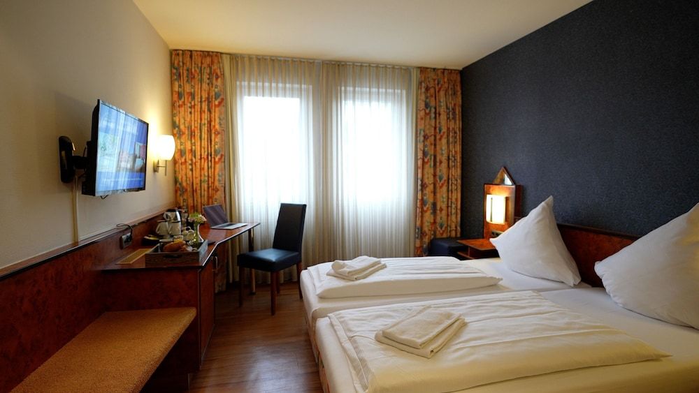 undefined Hotel Miramar am Römer 2