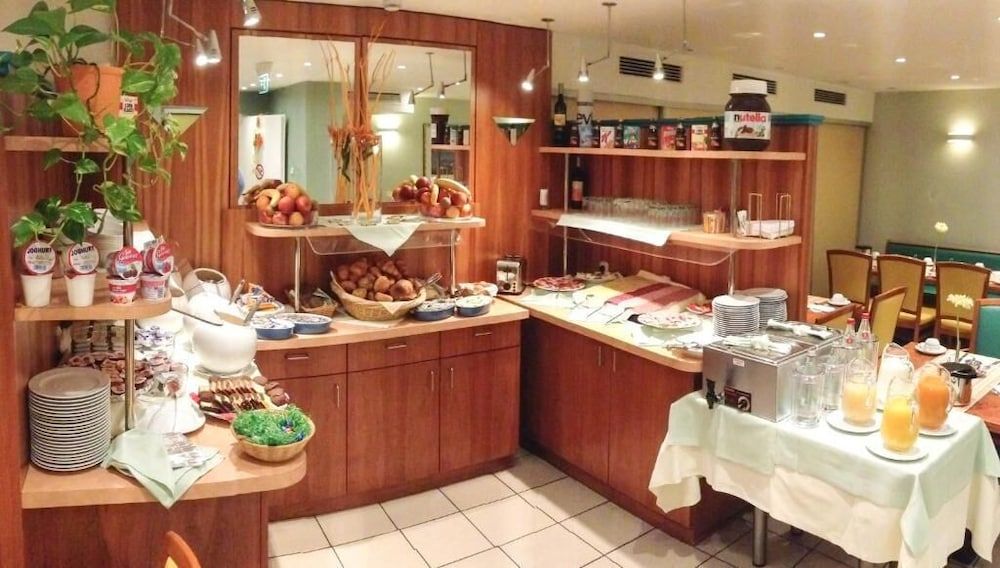 undefined Hotel Miramar am Römer 5