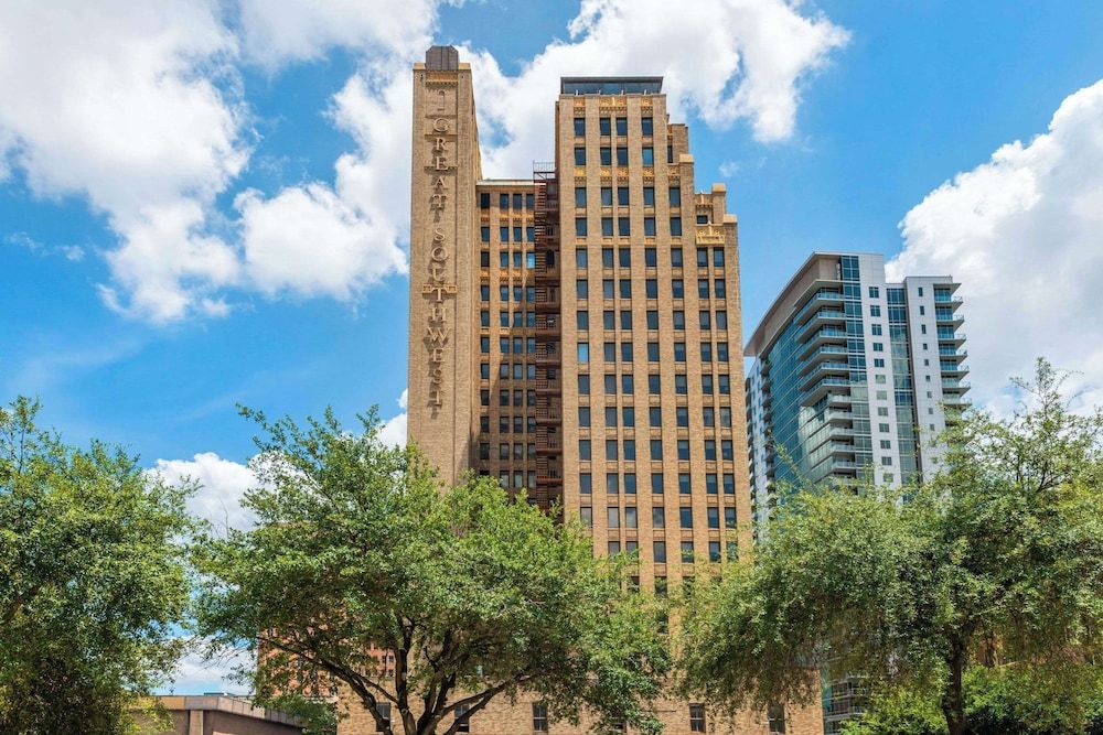 undefined Cambria Hotel Houston Downtown Convention Center 5