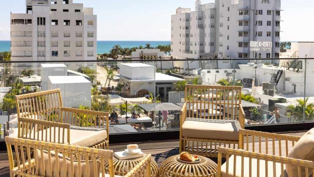 undefined UMA House by Yurbban South Beach 7