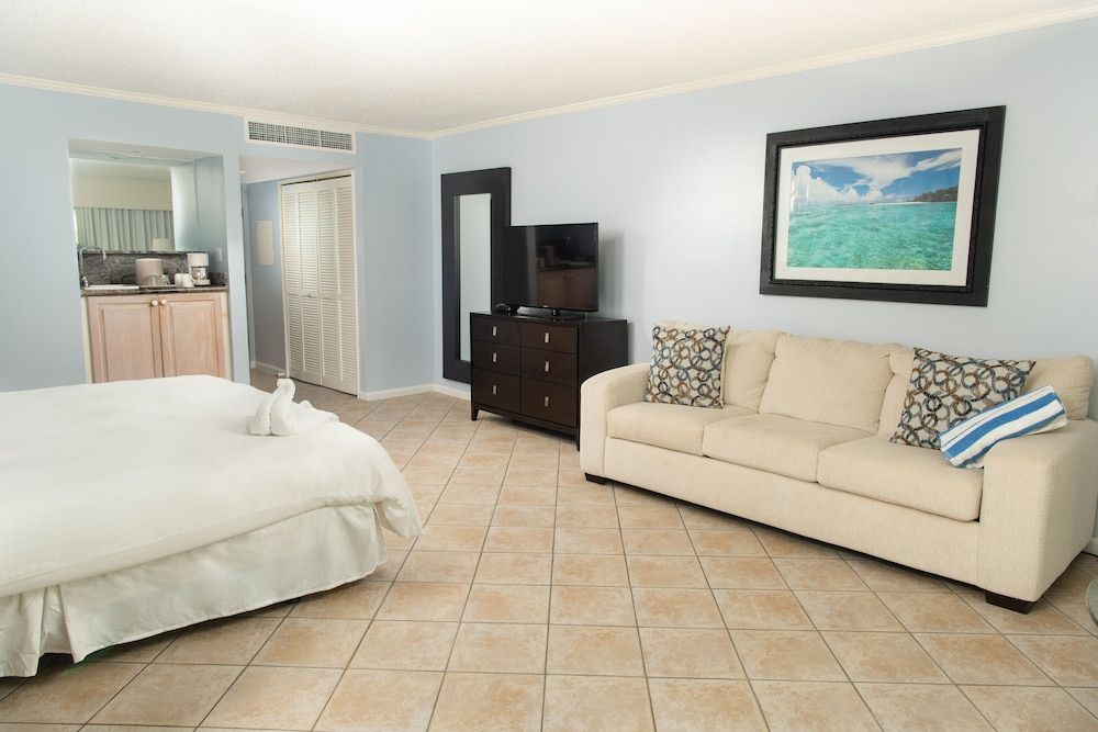 Deluxe Room, 1 King Bed, Oceanfront