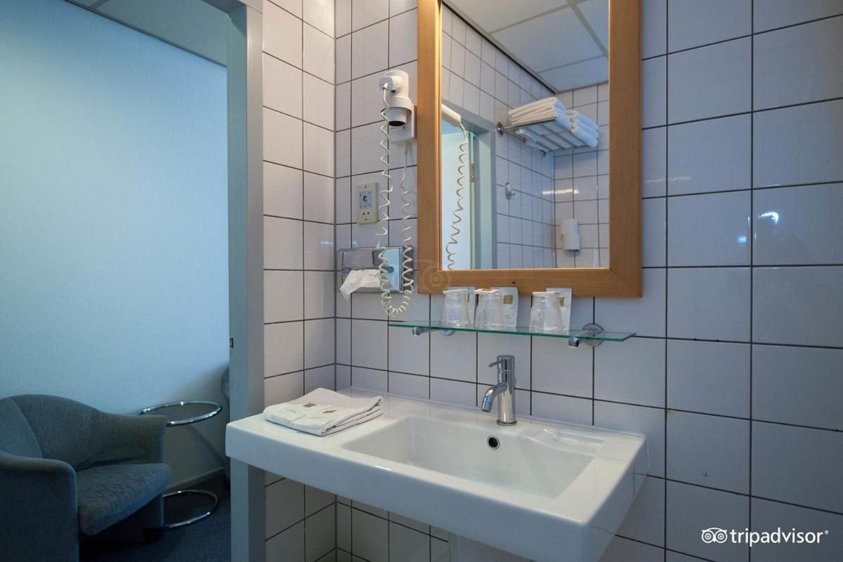 undefined Rho Hotel 7