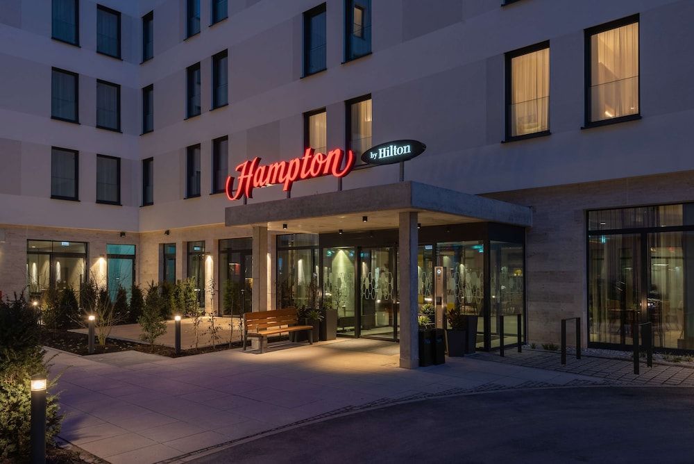 undefined Hampton by Hilton Munich City North 3
