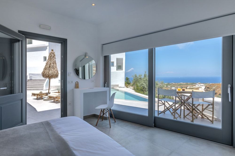 undefined Secret View Hotel