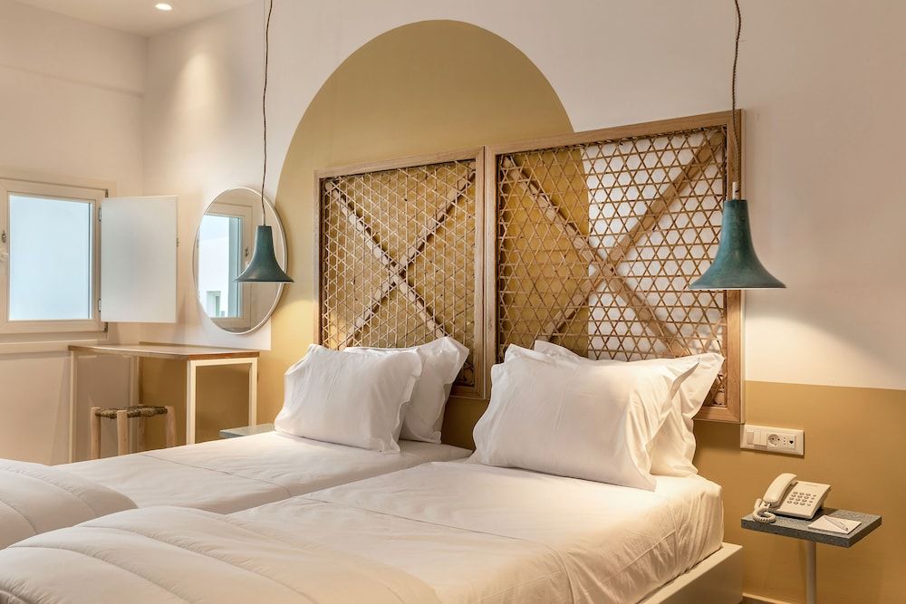 undefined Secret View Hotel 2