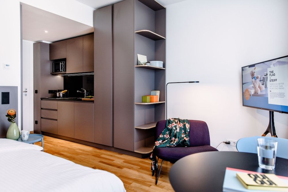 undefined THE FLAG Meiller Gärten 4