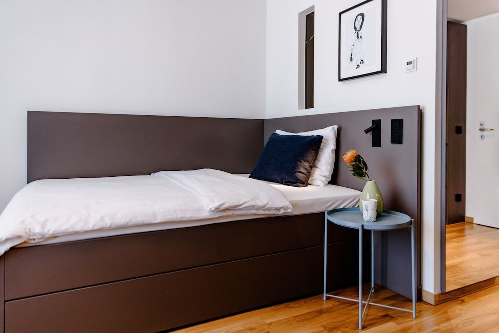 Business Single Room