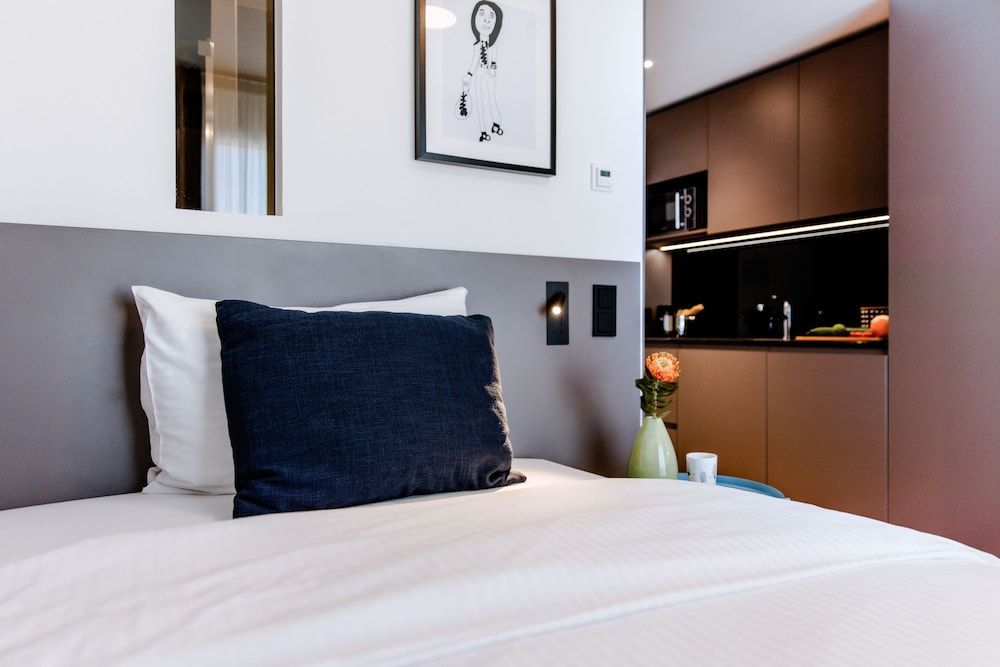 Business Single Room