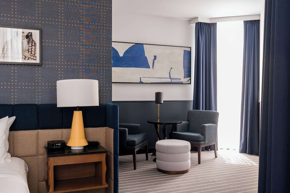Suite, 1 King Bed, Non Smoking
