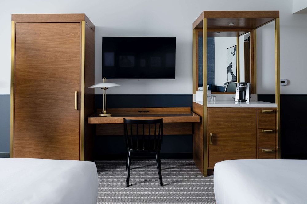 Room, 2 Queen Beds, Accessible, Non Smoking