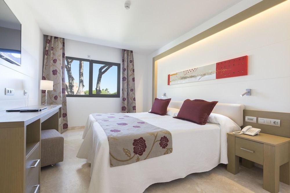 Family Apartment, 1 Bedroom, Balcony (4 Adults)