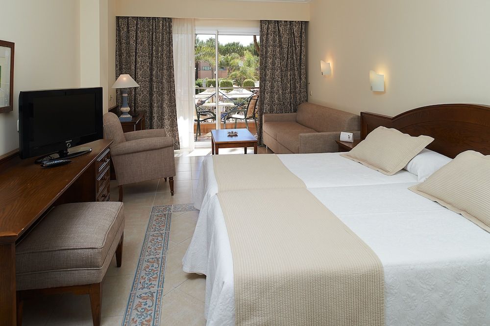 Triple Room, Balcony (3 Adults)