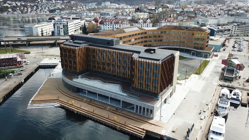 undefined Moxy Bergen 5