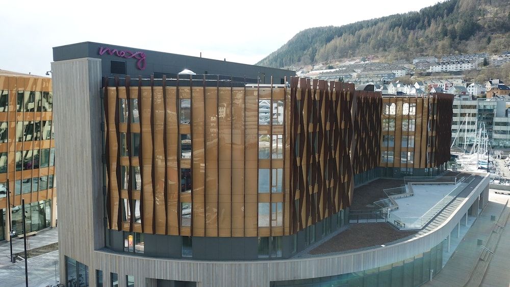 undefined Moxy Bergen 9