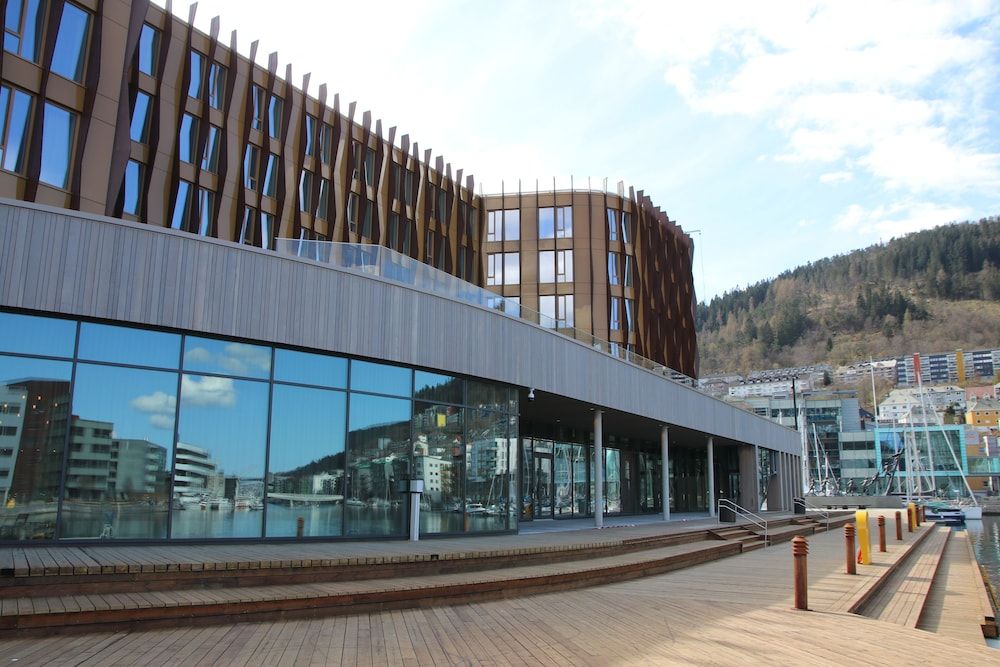 undefined Moxy Bergen 6