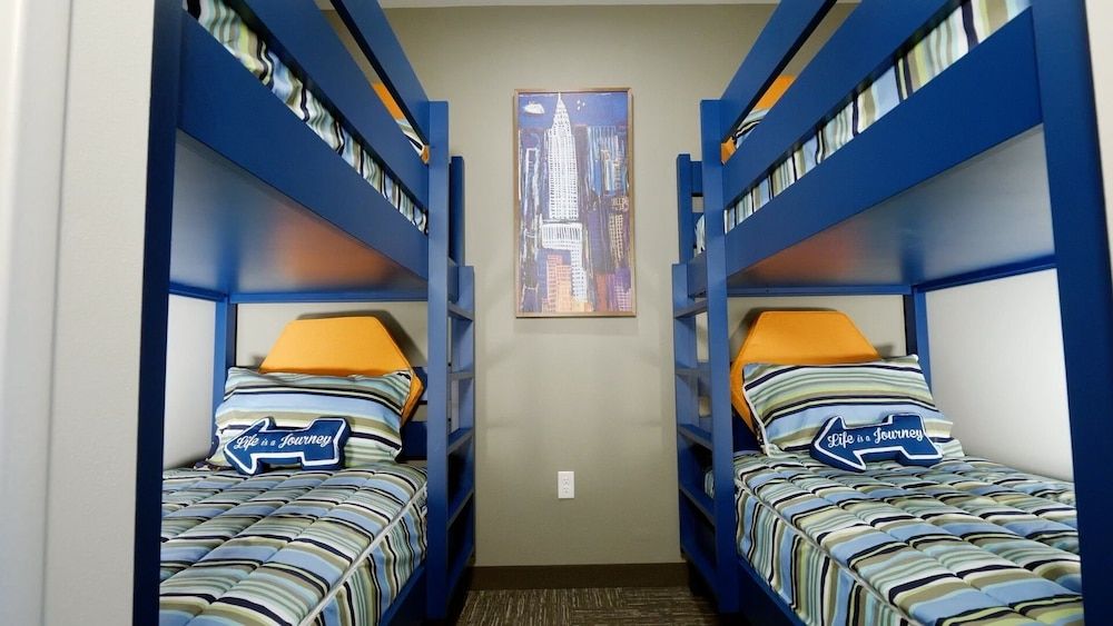 Family Suite, 1 King, 4 Bunk Beds, Sofa Bed