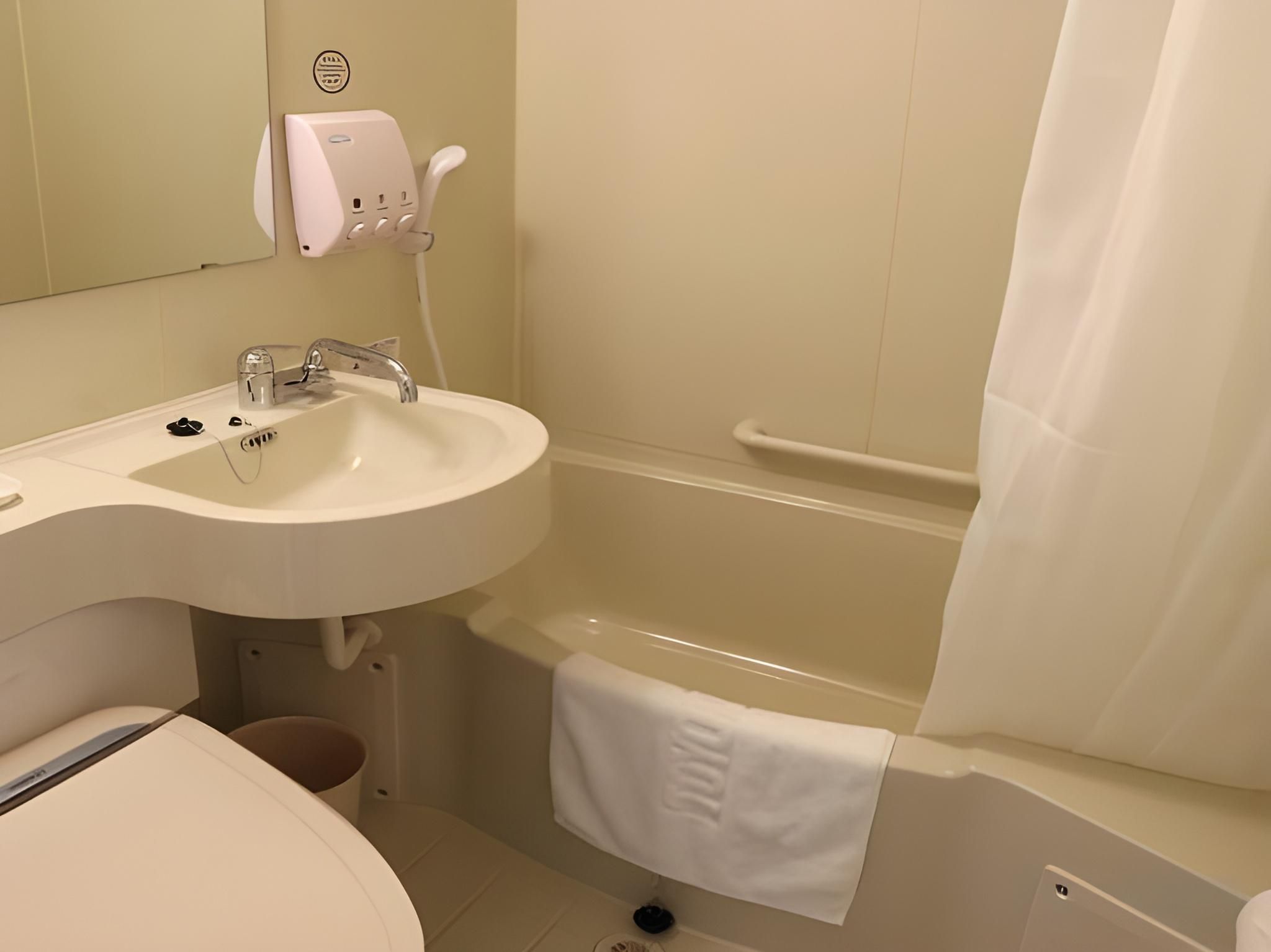 Toyoko Inn Daegu Dongseong-ro Deluxe Double 3