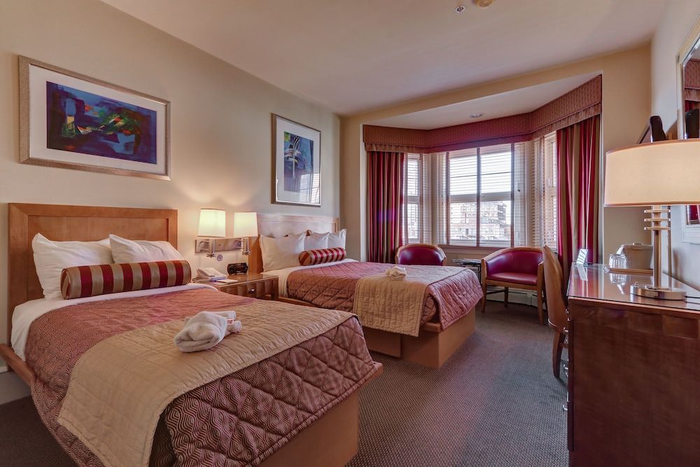 Standard Room, Multiple Beds, City View